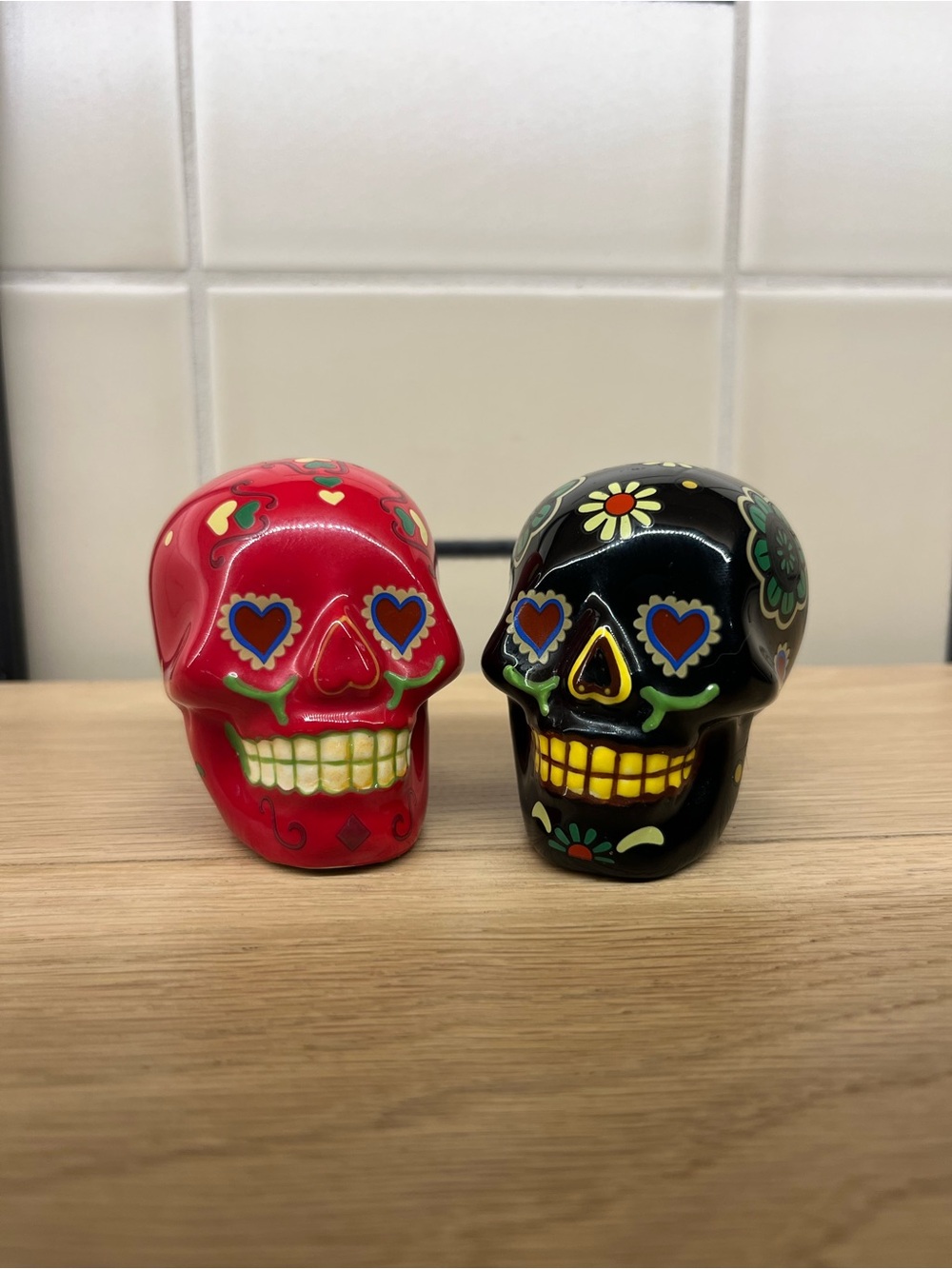 Day of the Dead Ceramic Sugar Skull - Salt and Pepper Shakers